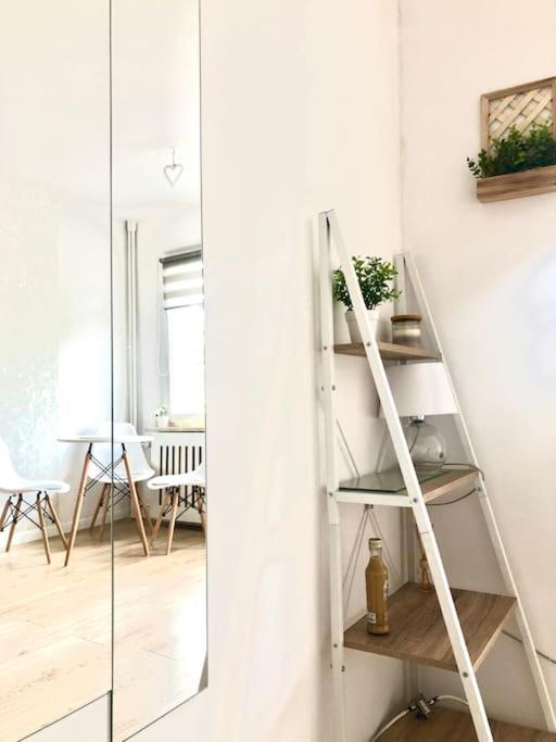 Miejskie Mieszkanie Apartment Warsaw Luaran gambar